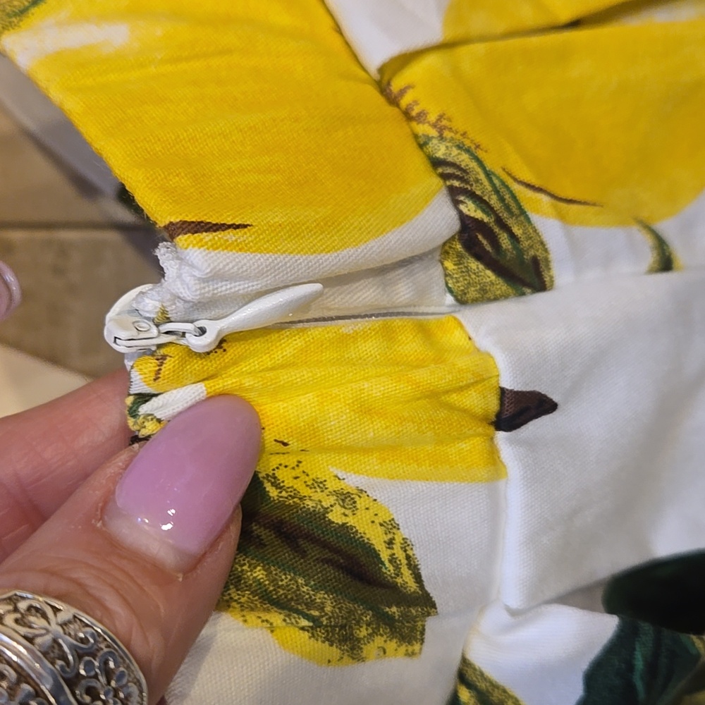 New Lamiu Lemon Print Pleated Mini Skirt - Picture 7 of 8